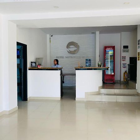 Hotel Metropolis Plaza Кали Екстериор снимка