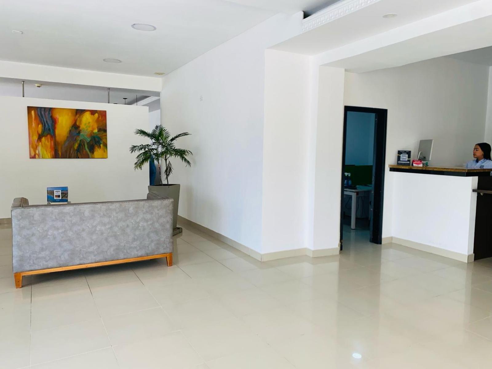 Hotel Metropolis Plaza Кали Екстериор снимка